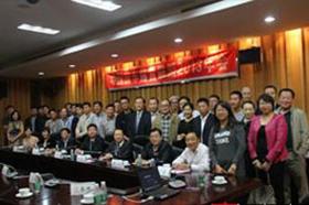 2013Ї(gu)܇(ch)¶I(yng)(lin)(hu)(zhun)}