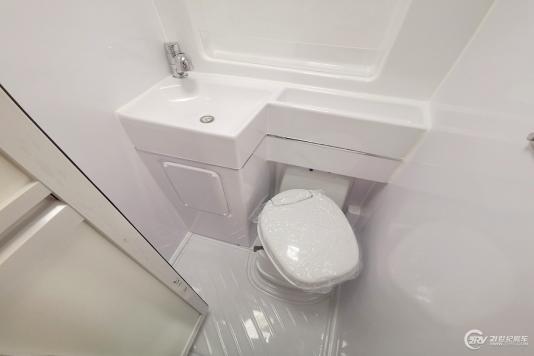 ^(q)