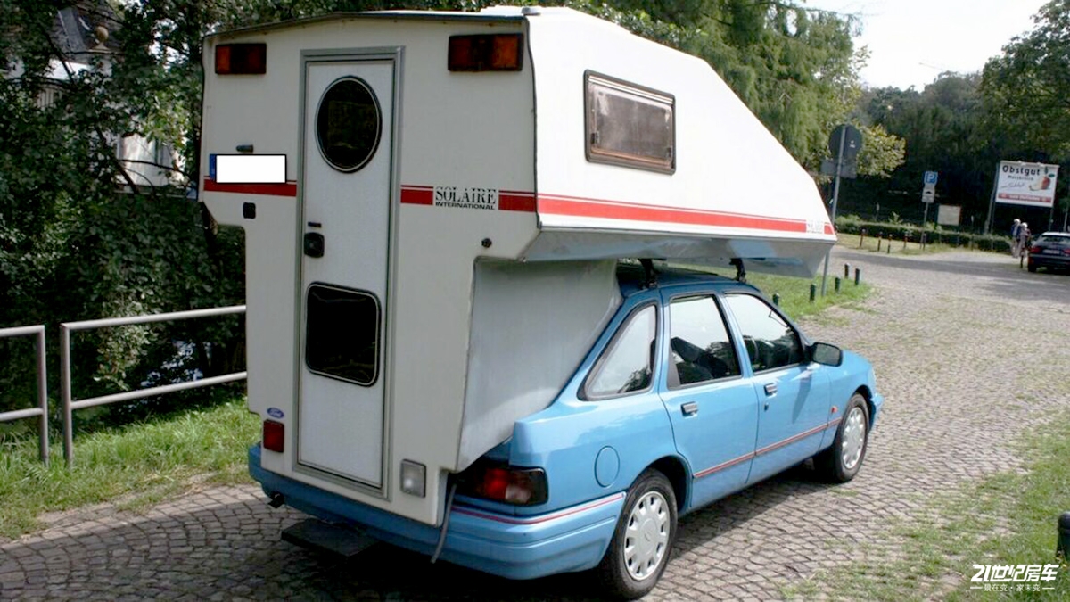 2 Ford-Sierra-1992-mit-Absetzkabine--169Gallery-836b2505-1754329.jpg