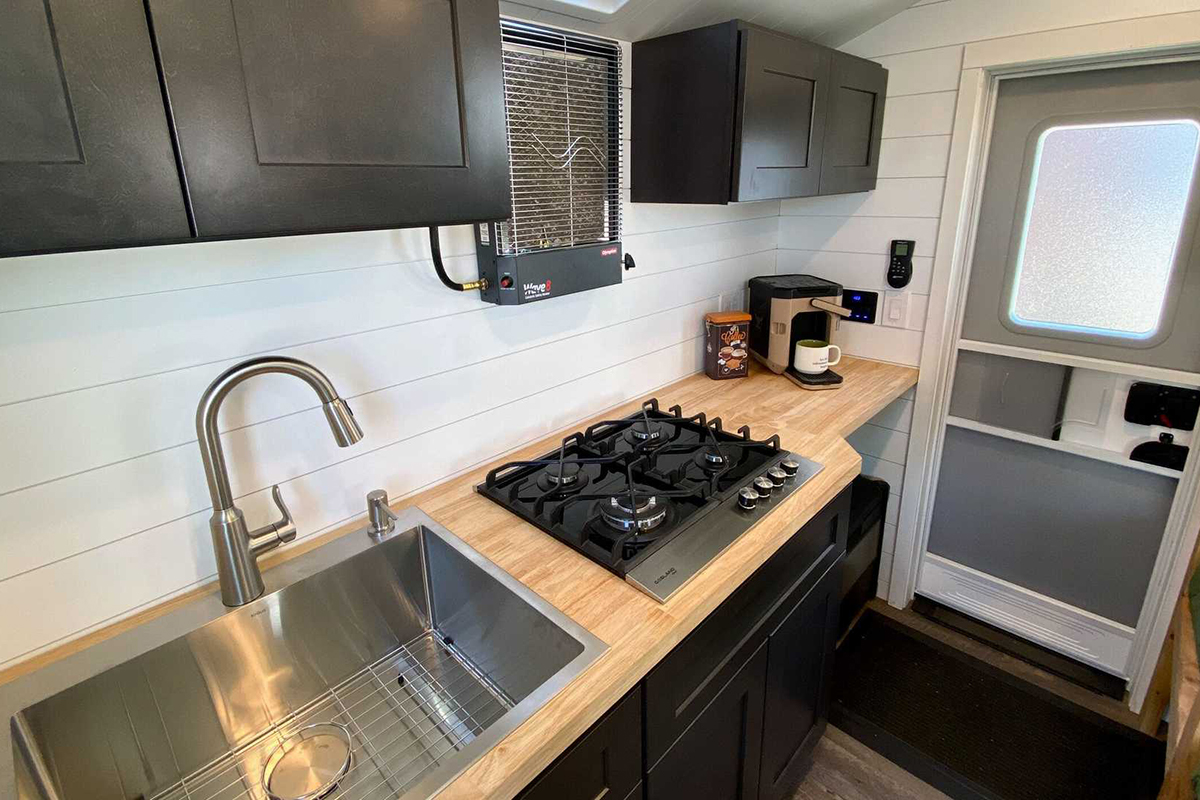 uncharted-tiny-homes-adventure-series (9).jpg