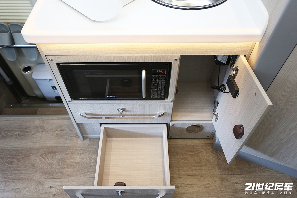 2E1A3818.JPG
