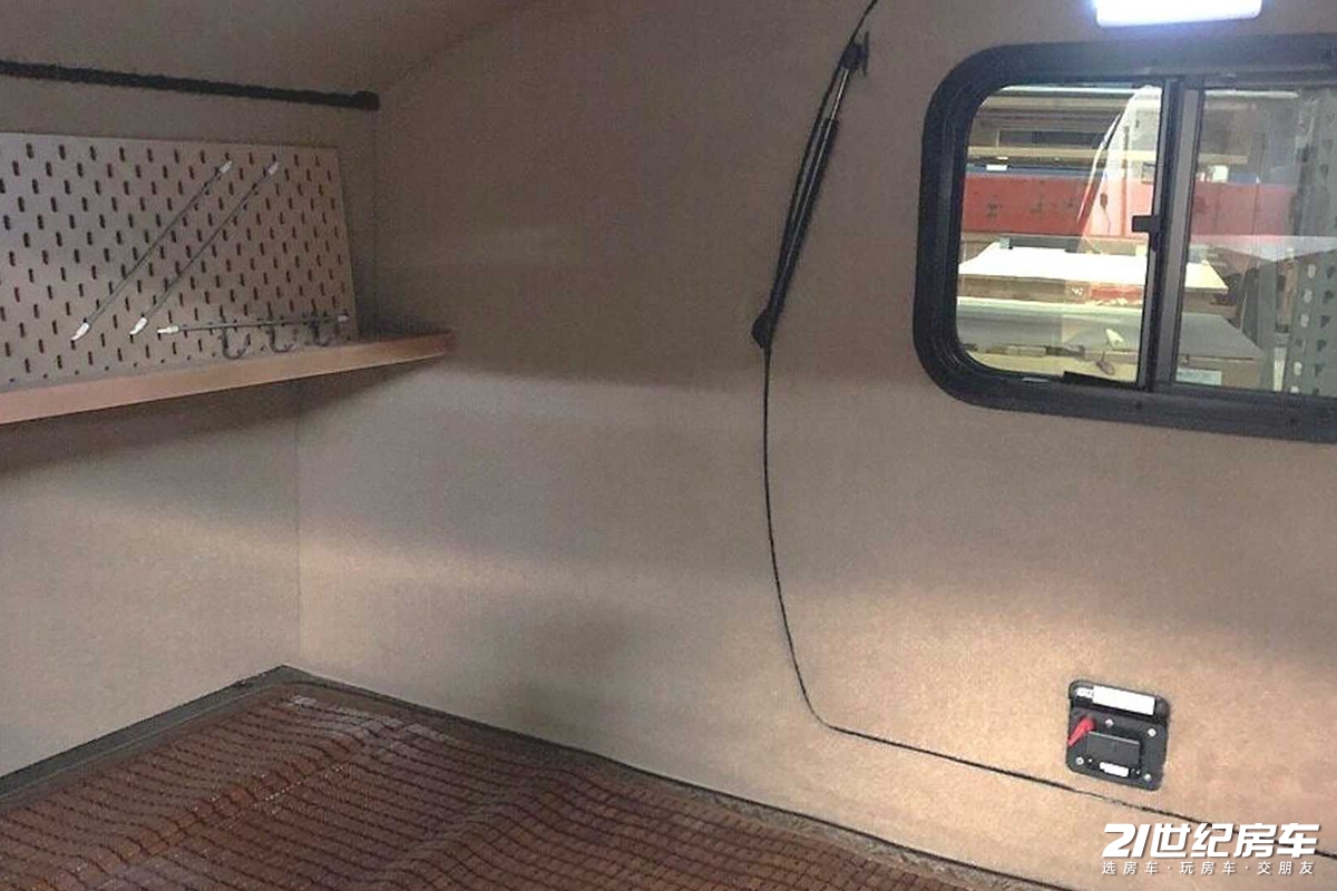 rift-utility-camper (8).jpg